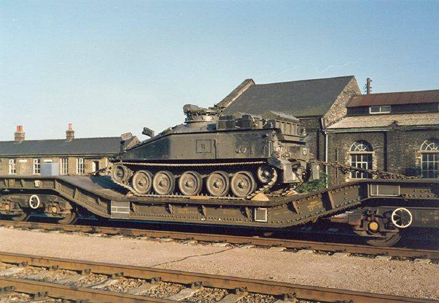 army FV432-2.jpg