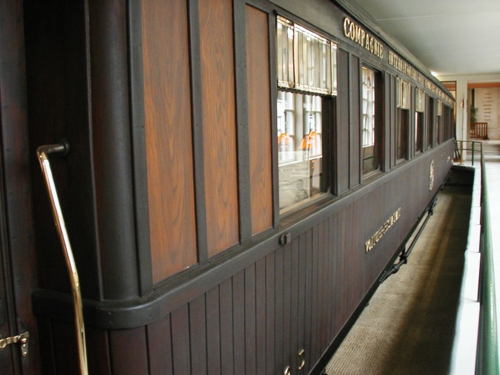 armistice repro coach01.jpeg