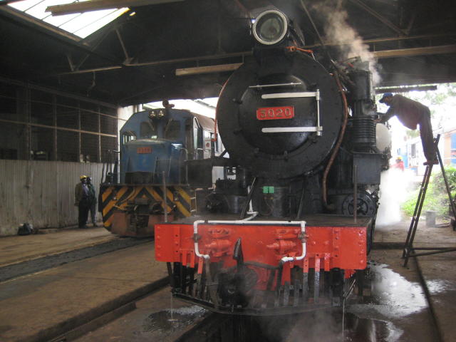 9308 stands next to 3020, having set back with its load