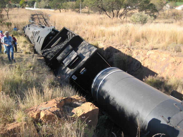 derailment_IMG_3232.JPG