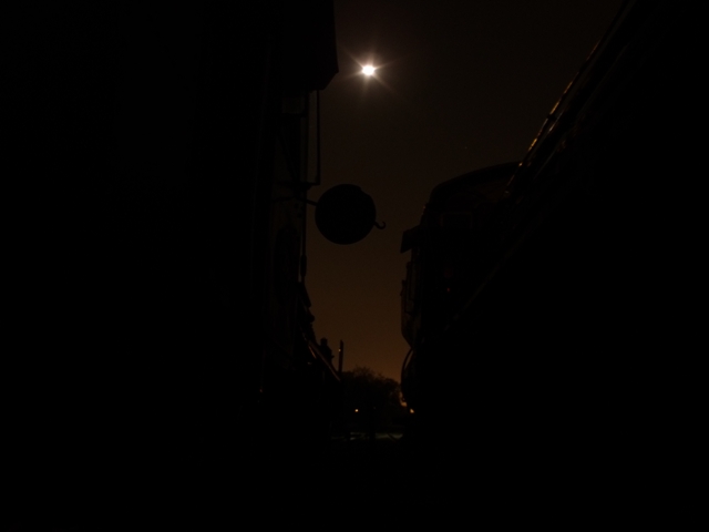 24 3664 to the left and 19D 2650 to right with the moon in the centre.