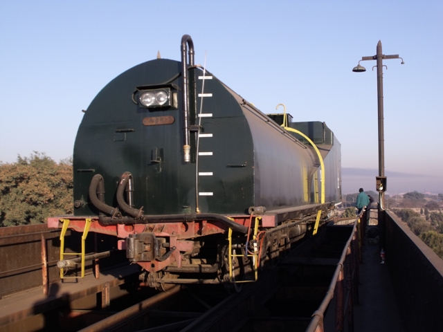 odd place to find a 25nc's tender at the top of thye coaling stage!