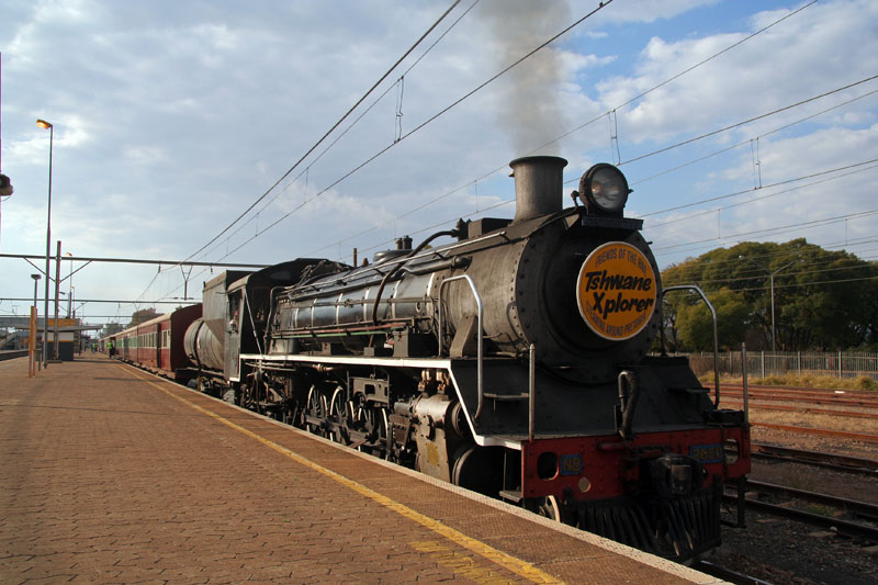 Train about to leave Pret North southbound