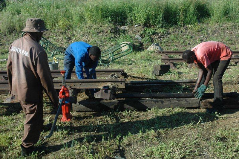 Block and tackle is the way to go!