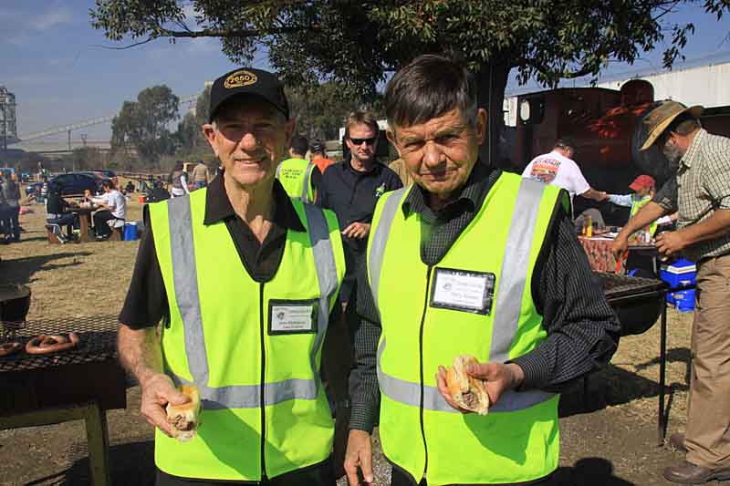 John Mathieson and Barry Webber enjoy a bite