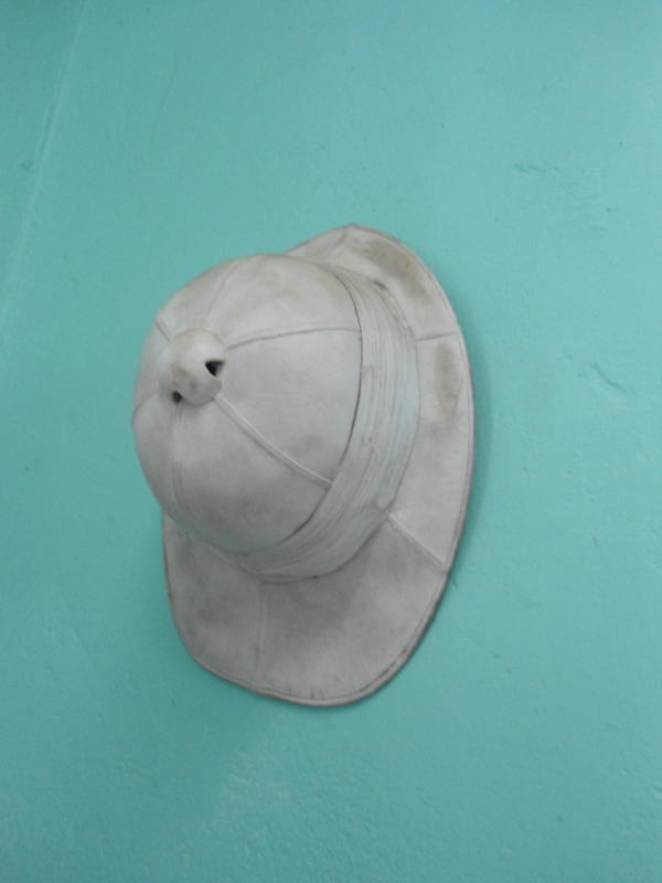 Pith helmet