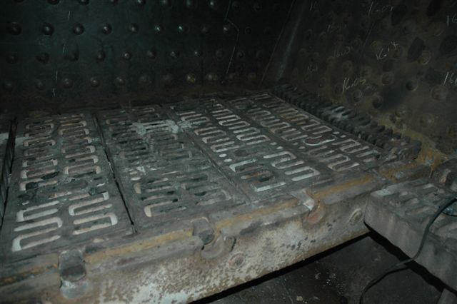 Firegrates coupled up on the left front section, ready for the first shake.