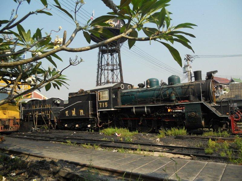 Wood burner at Thonburri.