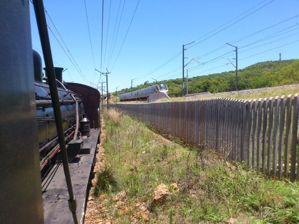 25.11.2011 standard gauge Electrostar..jpg