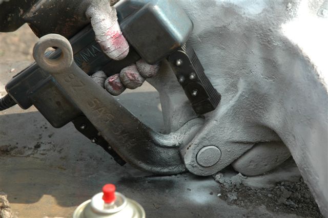 Non destructive testing being carried out by Brian Dadford on the coupler of 3117.