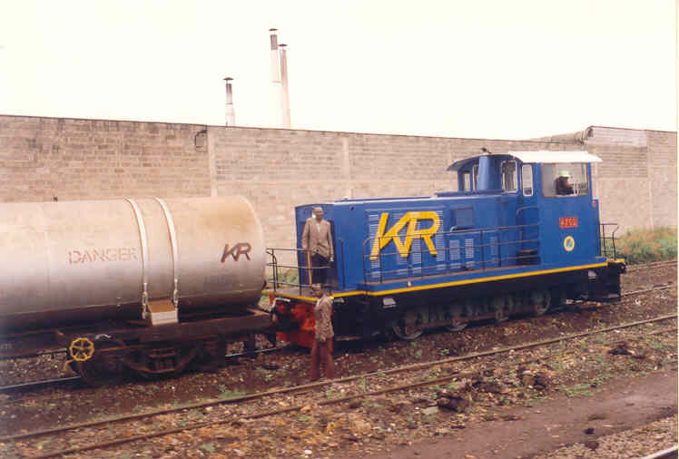 Somewhere between Nairobi and Mombasa