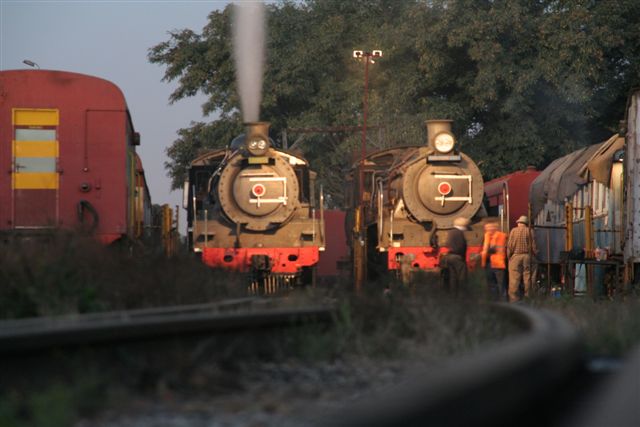 Dusk settles over the Park once more.