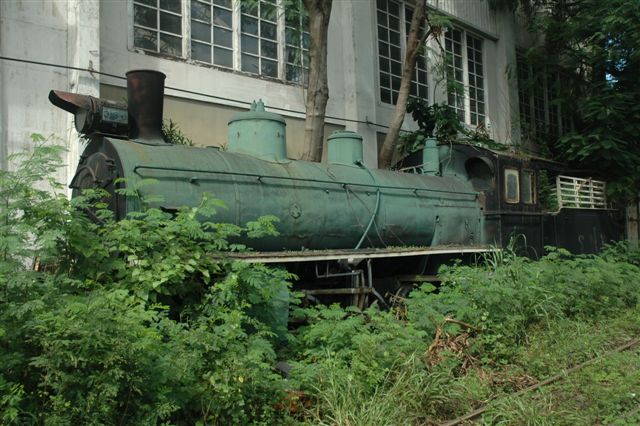 Green foliage and matching loco. Makassan works, Bangkok