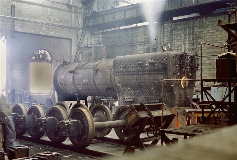 5112 saturated boiler under test 1971 Eveleigh_edited-1.jpg