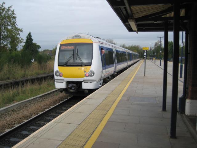 A Chiltern train leaving Solihull