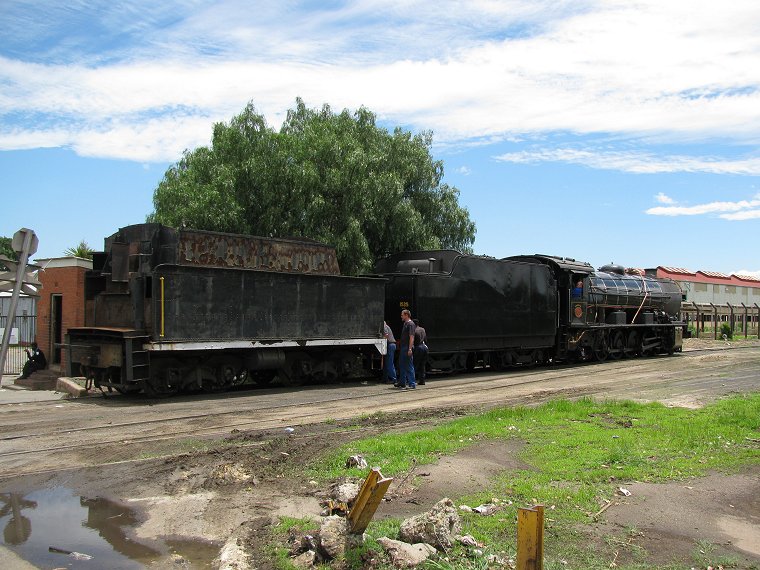 Fortunately a real working steam engine arrives. "Dont worry little tender, I will help" she says tenderly.